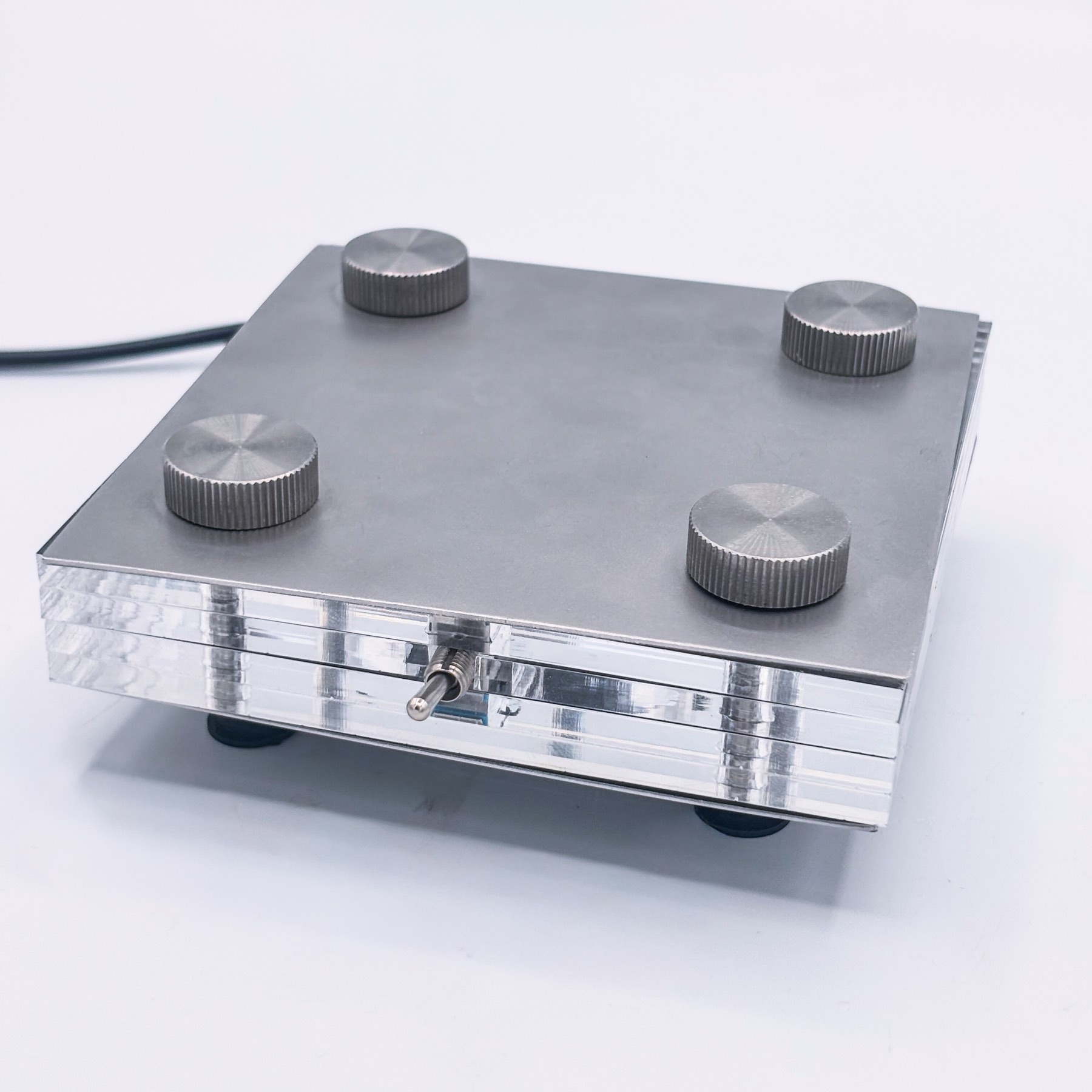 The stainless steel lamp