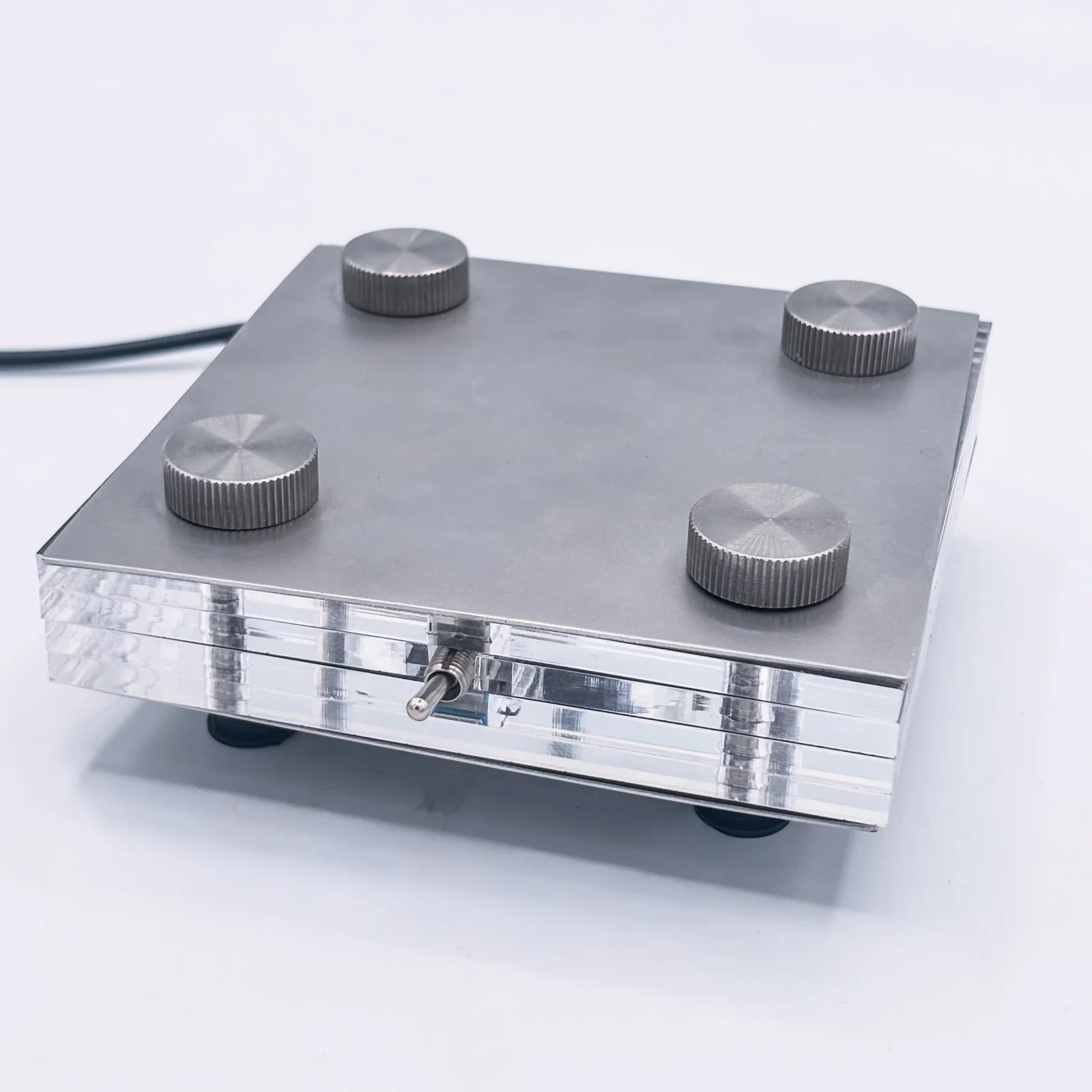 The stainless steel lamp