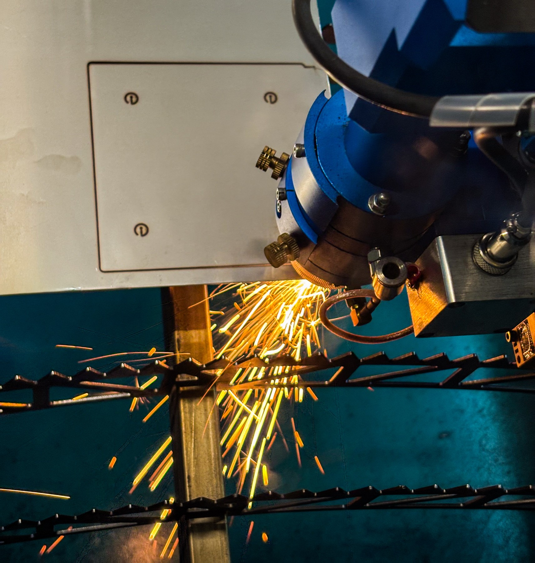 Laser-cutting the stainless steel