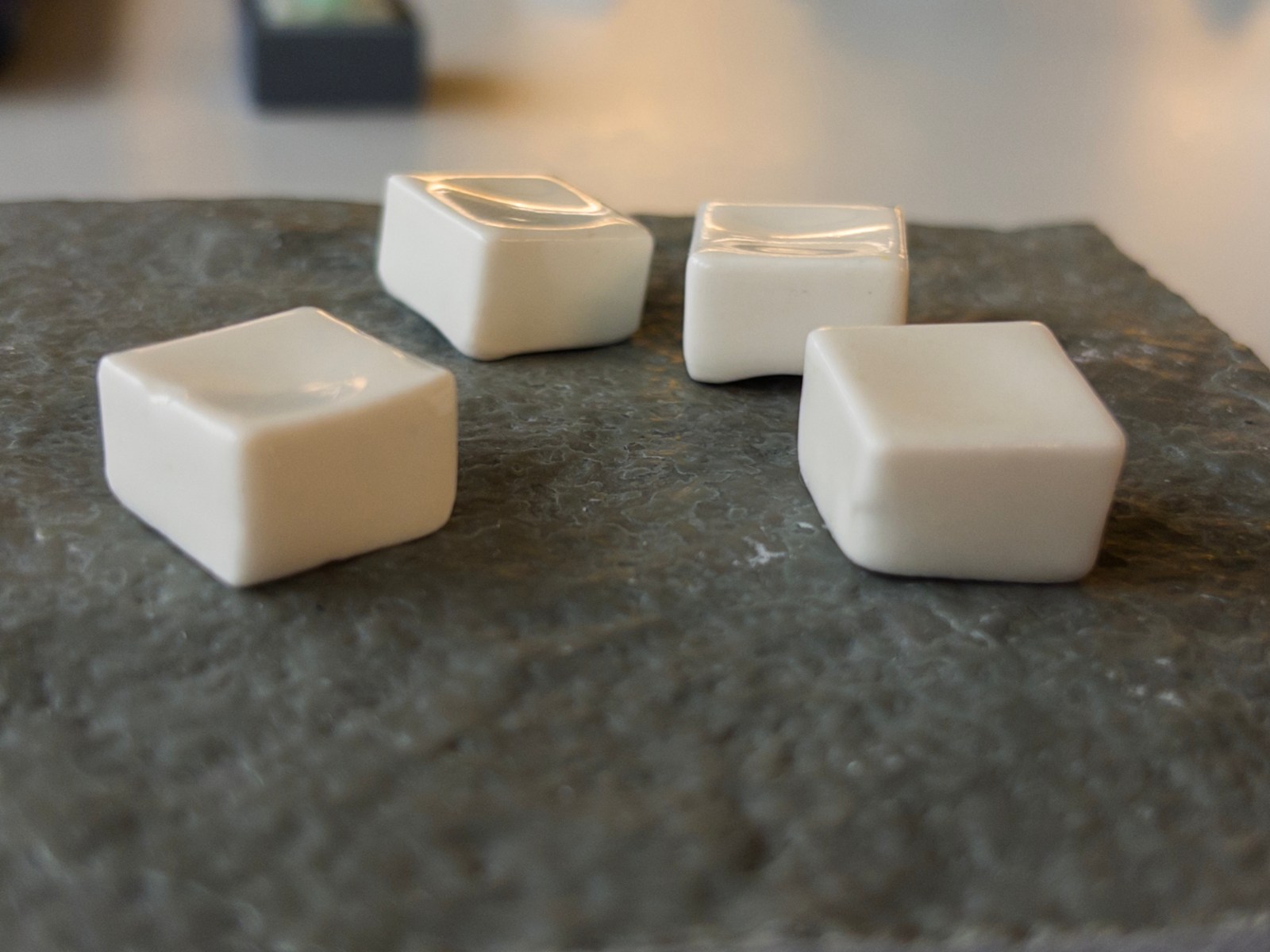 Finished porcelain keycaps